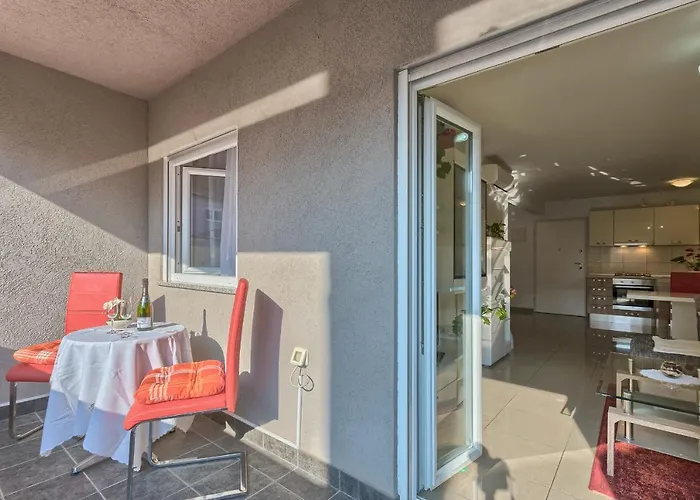 Alen Appartamento Pola